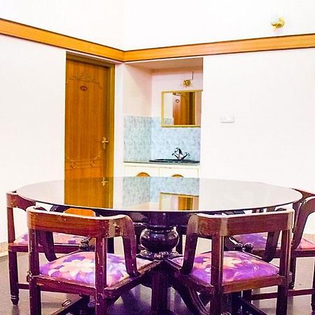 Hotel Silver Oak Уті Екстер'єр фото