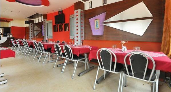 Hotel Silver Oak Уті Екстер'єр фото